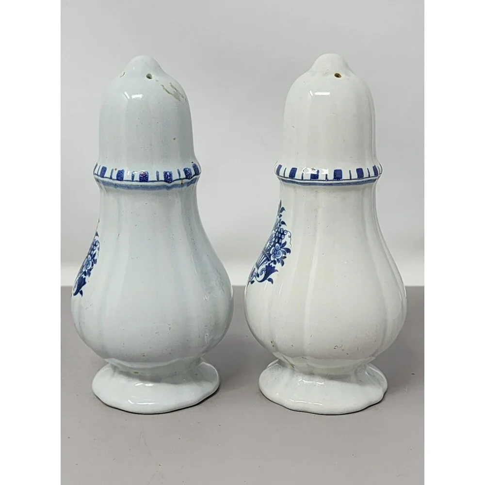 Unknown classic ceramic